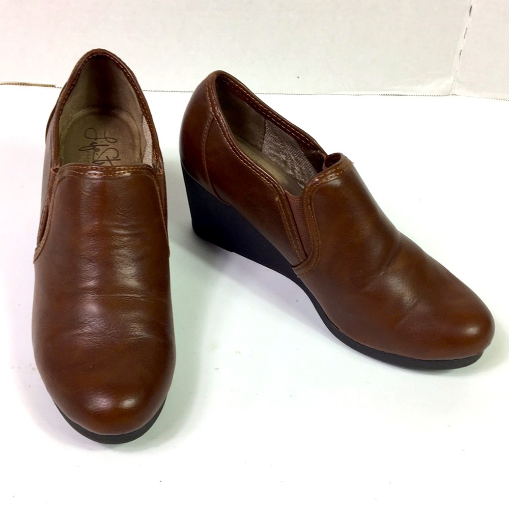 Life Stride Brown Wedge shoes Boots Support Flex Comfort Soft System Size 7M